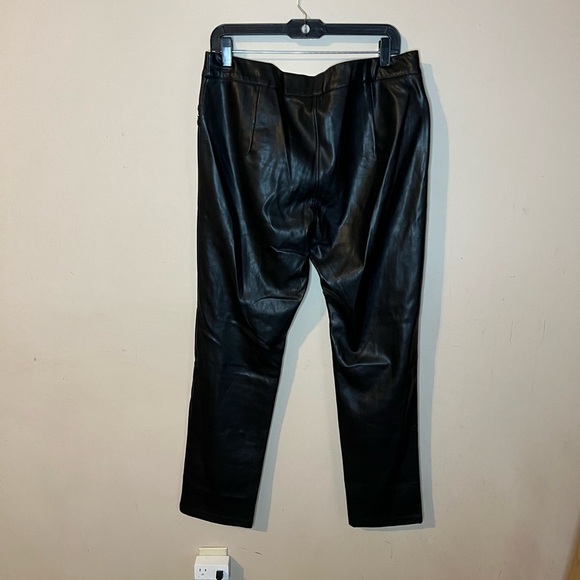 NWOT Avec Les Filles Faux Black Leather Pants - Picture 4 of 6